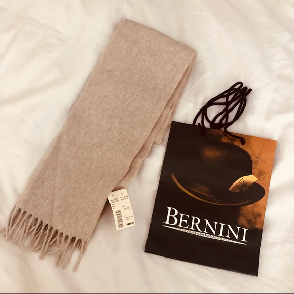 NWT! Bernini Beverly Hills Cashmere Scarf Unisex